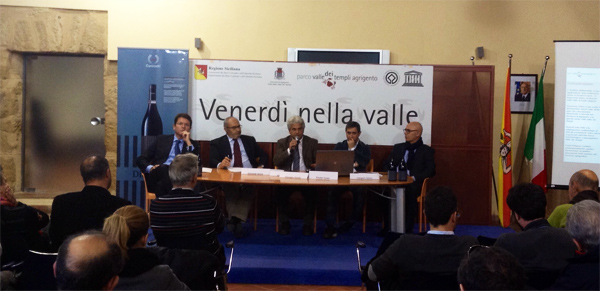conferenza diodoros vino della valle